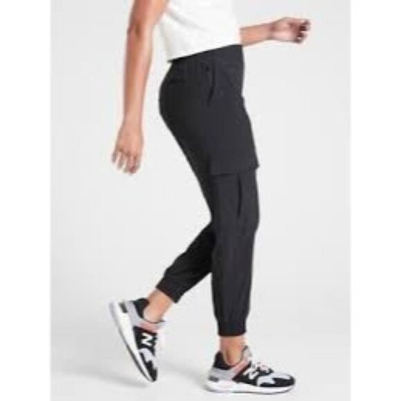 ATHLETA Chelsea Utility Jogger Women’s Size 2 Black - Picture 1 of 10